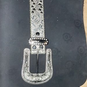 Silver Country western bling belt, size small
